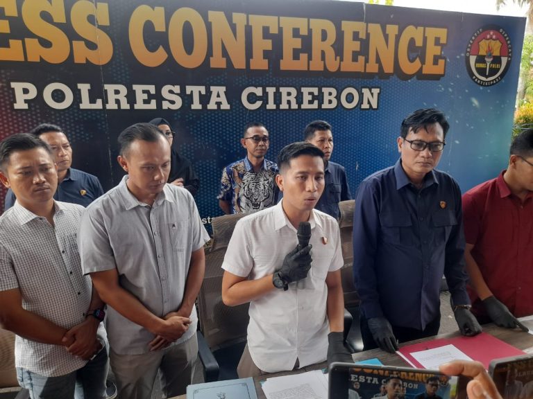 Jajaran Satreskrim Polresta Cirebon berhasil mengungkap kasus pembobolan toko modern yang terjadi di wilayah Kecamatan Arjawinangun