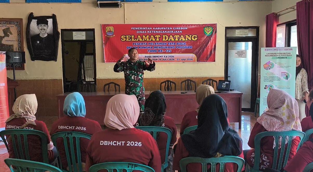 Satgas TMMD Ke-129 Bekali Ibu-Ibu Desa Luwung Kencana dengan Wawasan Kebangsaan