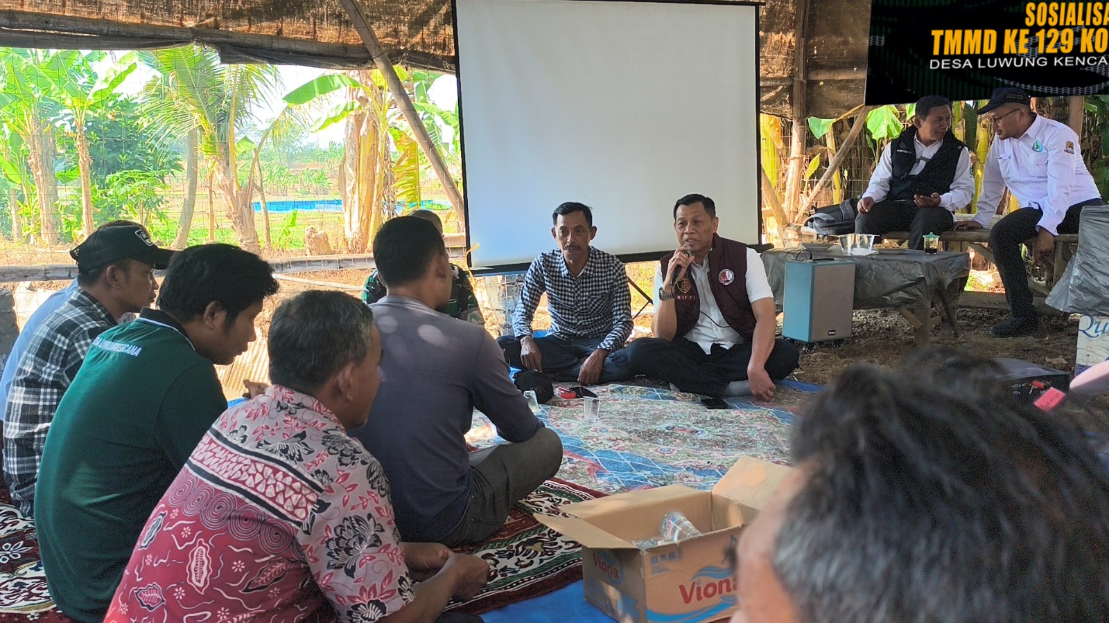 Bentengi Generasi dari Ancaman Narkoba, TMMD ke-129 Kodim 0620/Kab. Cirebon Hadirkan Edukasi Antinarkoba untuk Warga Luwung Kencana