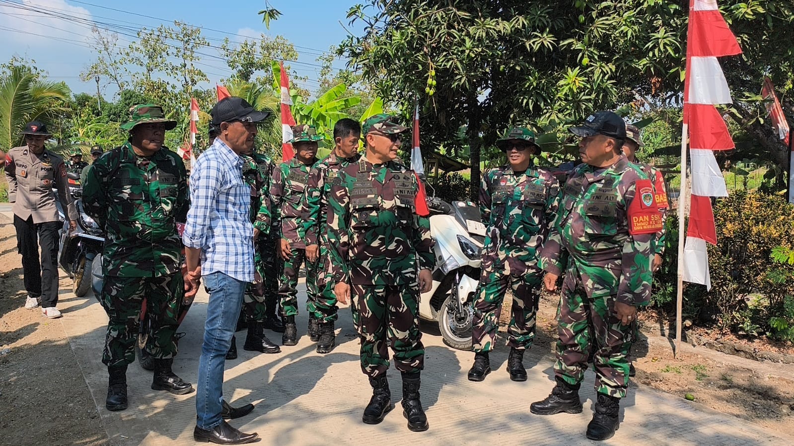 Komitmen Wujudkan Pembangunan Berkualitas, Danrem 063/Sunan Gunung Jati Tinjau Pelaksanaan dan Sasaran TMMD ke-129 Kodim 0620/Kab. Cirebon